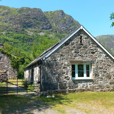 Gesail Barn And Farmhouse Machynlleth Exterior photo